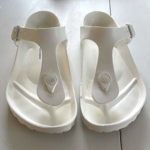 Birkenstock Gizeh Essentials🤍